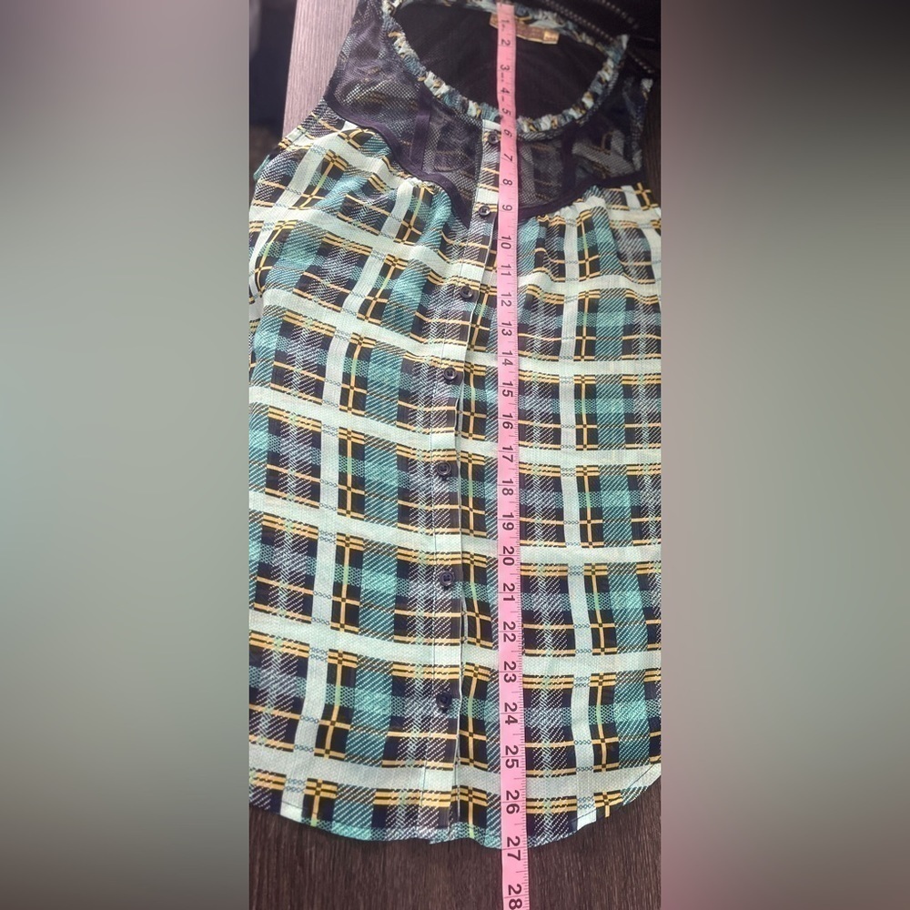 Princess Vera Wang Button Down Sleeveless sheer Top, Size Small - Picture 8 of 10